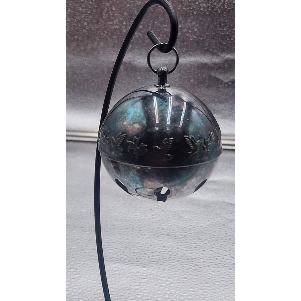 Wallace Silversmiths 1977 Silver Plate Annual‎ Sleigh Bell Ornament